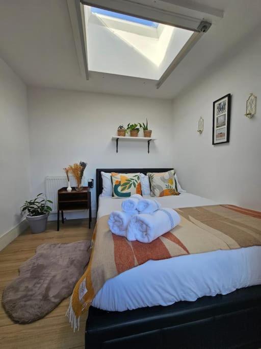West Kensington Bright Flat Apartment London Exterior photo
