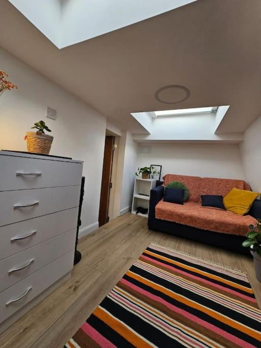 West Kensington Bright Flat Apartment London Exterior photo